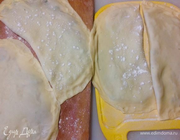 4 чебурека готовы.