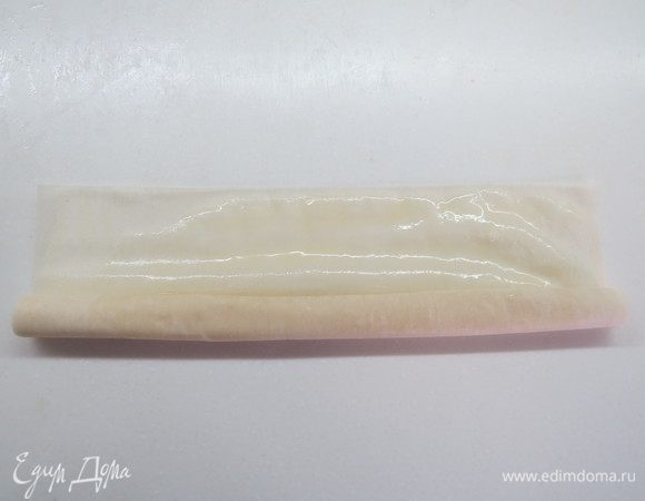 При этом 2–3 см от края оставляем свободными.