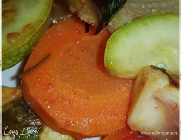 Морковка. Тут нет ничего удивительного тоже. Конечно, стала мягче, но твердинка осталась. 