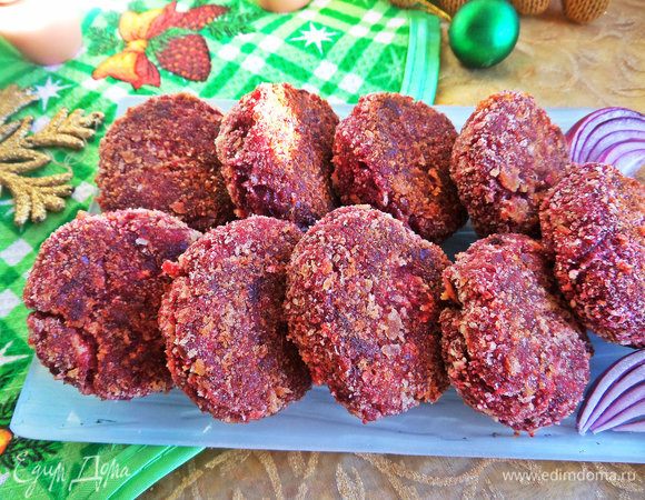 Перенести на блюдо.