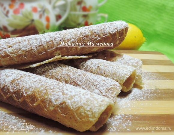 А теперь наслаждаемся хрустом, вкусом и ароматом) И пусть наличие в этих вафлях овсянки станет вашим маленьким секретом. Приятного аппетита!