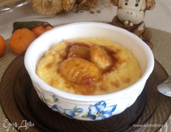 Подавайте кашу с карамельными бананами. Завтрак готов.