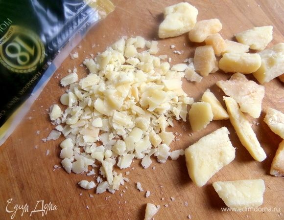 Сыр натереть.