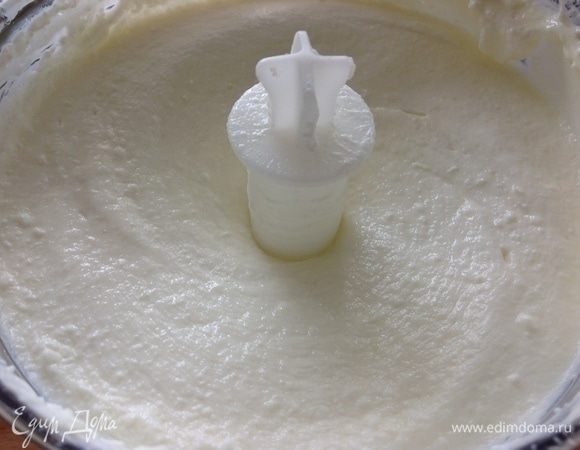 Взбиваем до однородности без больших комков.