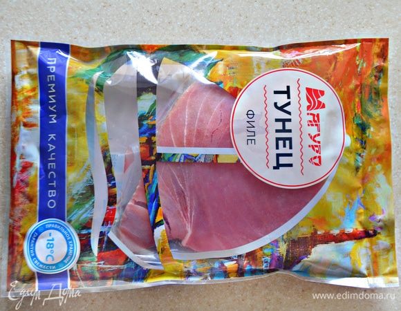 Тунца ТМ «Магуро» разморозить на нижней полке холодильника.