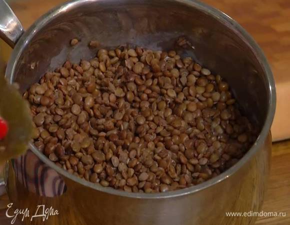Чечевицу заранее отварить до готовности.