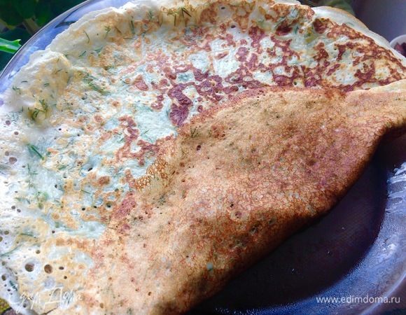 Блины, конечно, нестандартные, тесто с наполнителем, но пекутся без проблем.