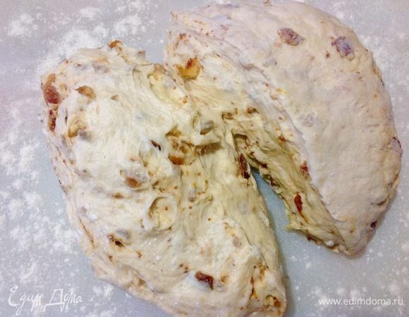 Обмяли, делим на две половинки.