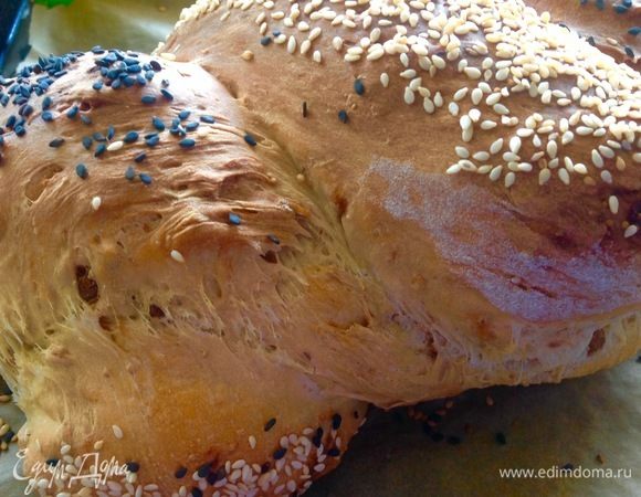 Румяный с хрустящей корочкой.