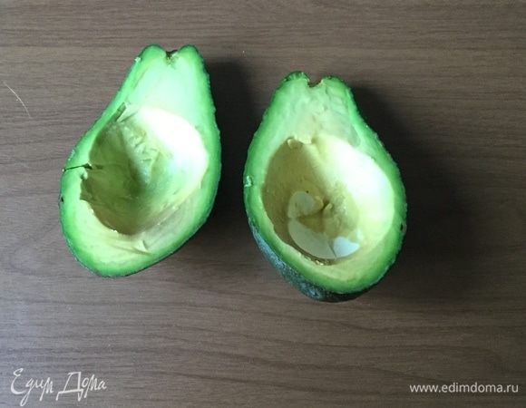 Чуть вынимаем мякоть.