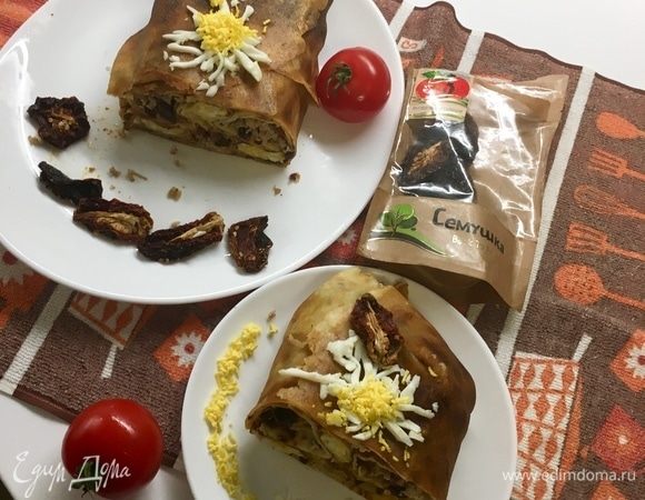 Теперь можно разрезать на кусочки и подавать!