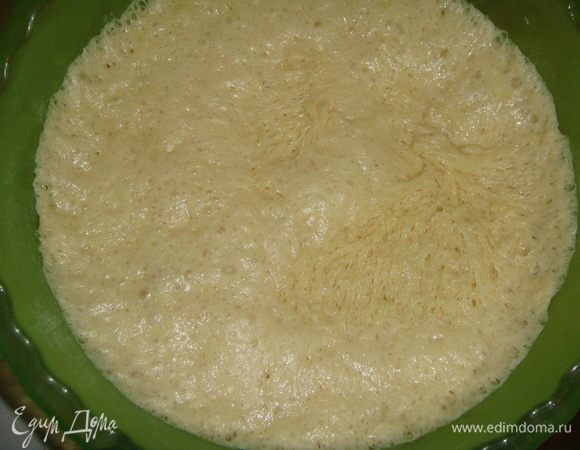 Через час тесто увеличилось в объеме в 2 раза.