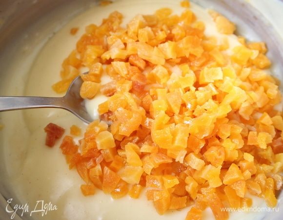 Добавить в пудинг курагу. 