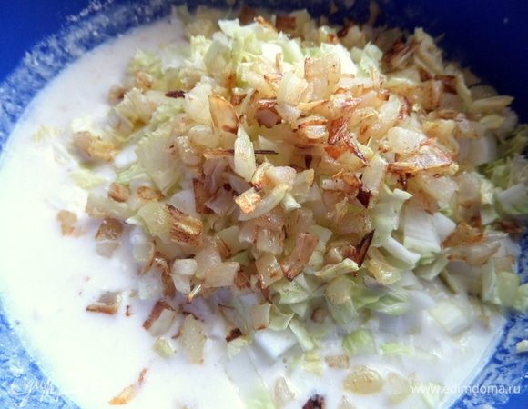 Высыпать в капусту.