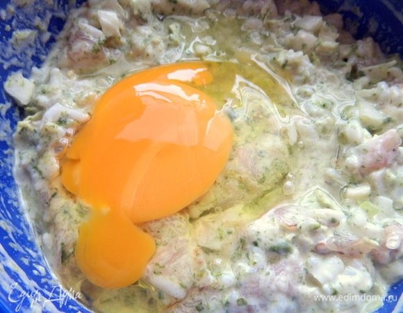 Вбить яйцо.