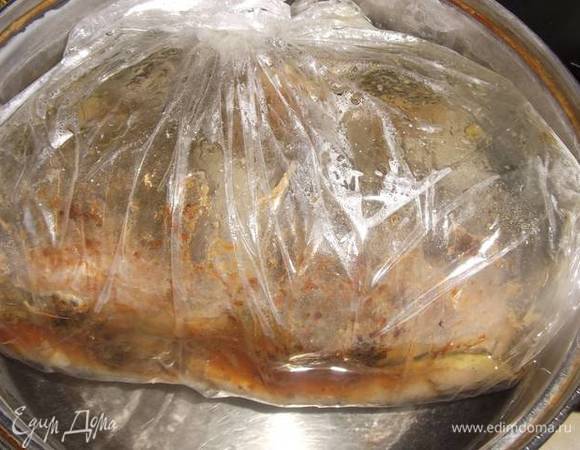 Варить под крышкой с момента закипания 2 часа на медленном огне.