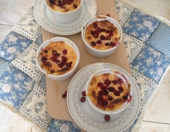 Запекайте в разогретой до 190°С духовке 30 минут до румяной корочки.