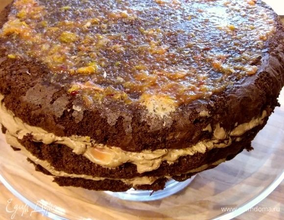 Не забывайте пропитывать каждый корж. 