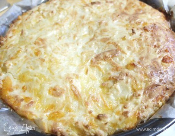 Выпекать в разогретой до 180°С духовке, 30-35 минут до румяного верха. 