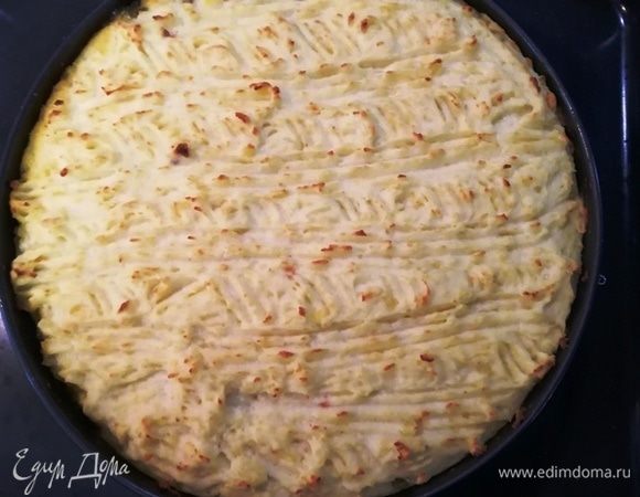 За 5 минут до готовности достаем наш пирог из духовки.