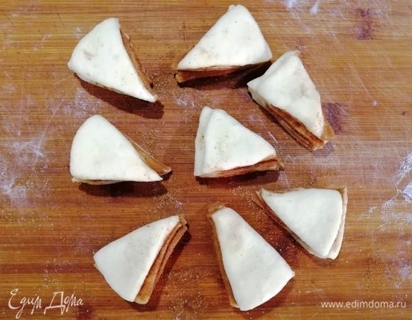 Полученную стопочку разрезаем на 8 частей.