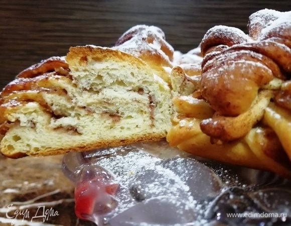 Булка в разрезе. Тесто воздушное и ароматное.