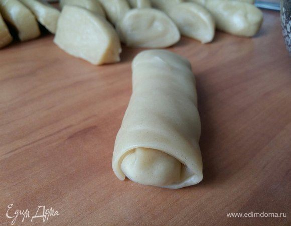 Получается вот такой пирожок.