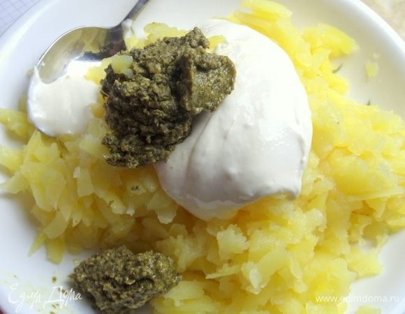 И пару ложек песто (у меня местный латвийский). Если нужно, посолить.