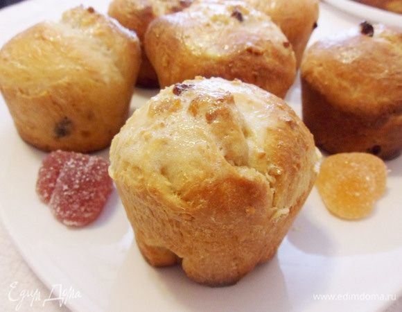 Форма для выпечки у меня 26 см в диаметре. Осталось немного теста. Оставшееся тесто разложила в силиконовые формы. Выпекала в том же режиме, что и калач (только время выпечки уменьшила).