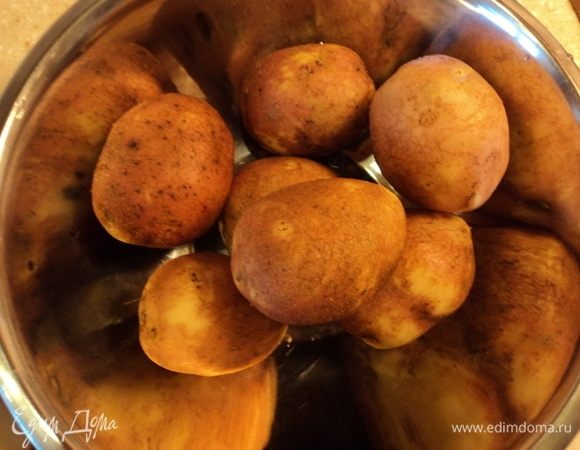 Пока помоем картофель.