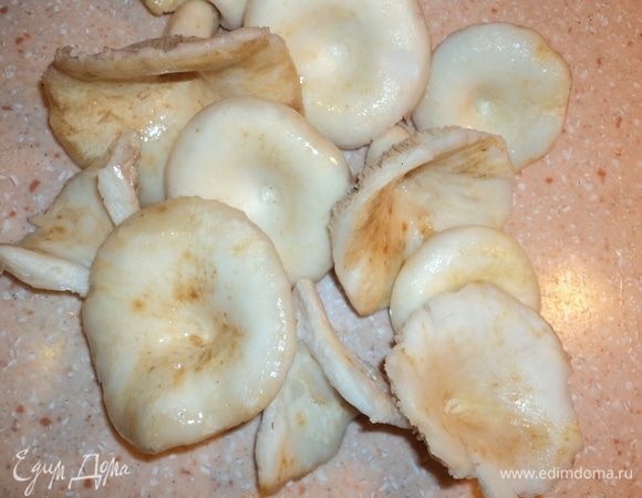 Стали такие:) Ввиду «не быстрости» этого занятия, очень скрепляет семью, детвору, друзей... Проверено. Медицинский факт!