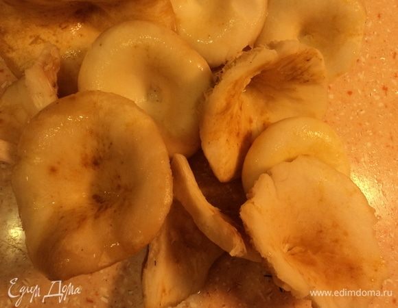 Или такими стали.
Разный оттенок фотографии был призван показать — начали днем, заканчиваем ночью.