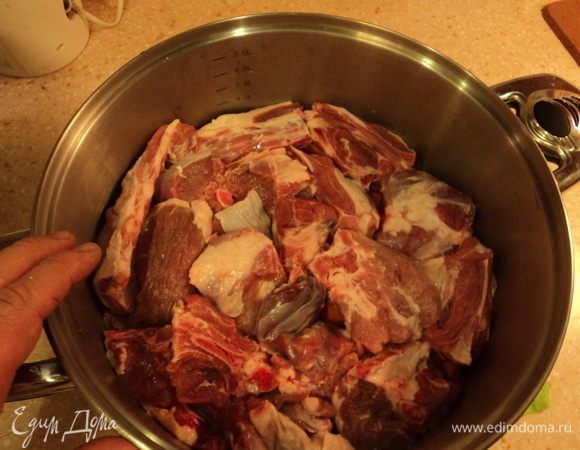 Уложили первый слой.