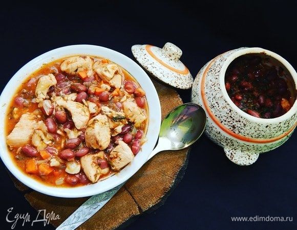 Подаем к столу как самостоятельное блюдо, а для мужчин можно подать с картофельным пюре. Очень вкусно помакать свежий домашний хлебушек в соус.