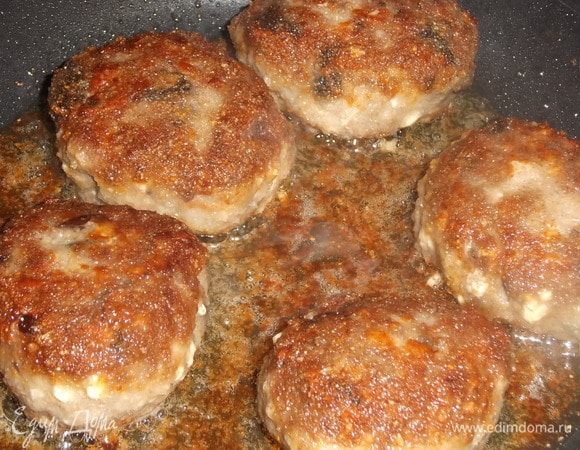 Обжарить с двух сторон до готовности.