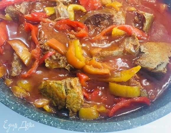 Тадааам и винный буршт-гуляш готов! Хорошо подавать со свежим белым хлебом (мякиш).