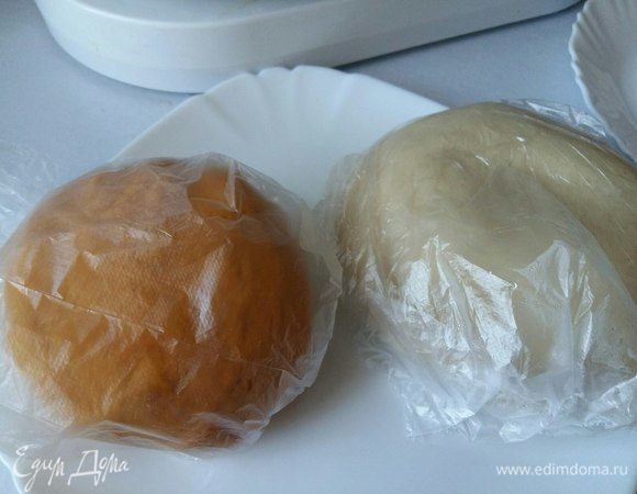 Убрать в пакет и оставить минимум на 1 час на столе.