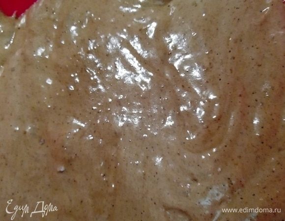 Аккуратно лопаткой перемешиваем. Выливаем тесто в подготовленную форму. Запекаем 40 минут в духовке при 180⁰С.