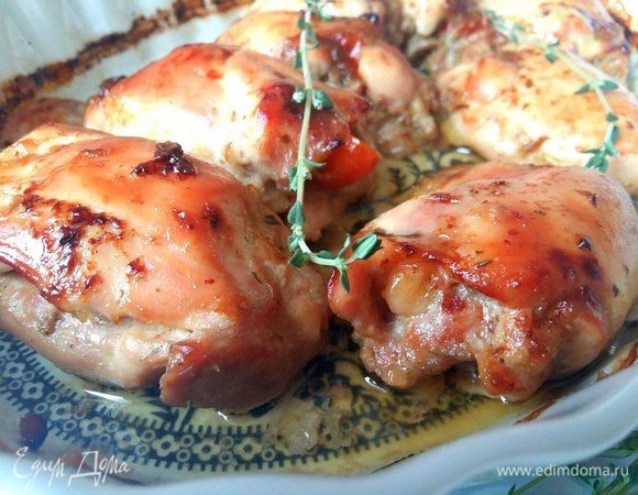 При запекании, кстати, можно положить веточки тимьяна для еще более пряного аромата.