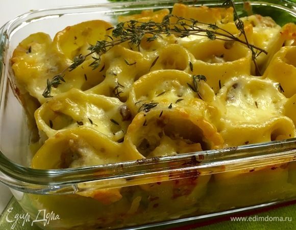 Ориентируйтесь по своей духовке. Мне понадобилось 30 мин и вот такое интересное и, конечно, очень вкусное блюдо на обеденном столе!