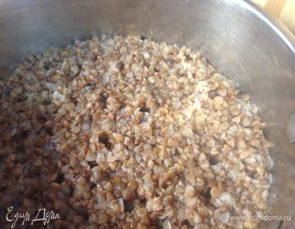 Как водичка из каши выпарилась (каша готова почти).