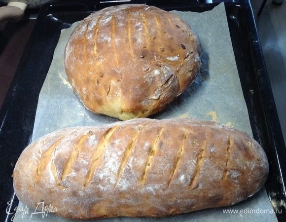 С другой стороны взглянем. Любуемся:) Хлеб же чуть остывает в это время и «отдыхает».