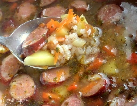 Варим суп до готовности риса и картофеля.