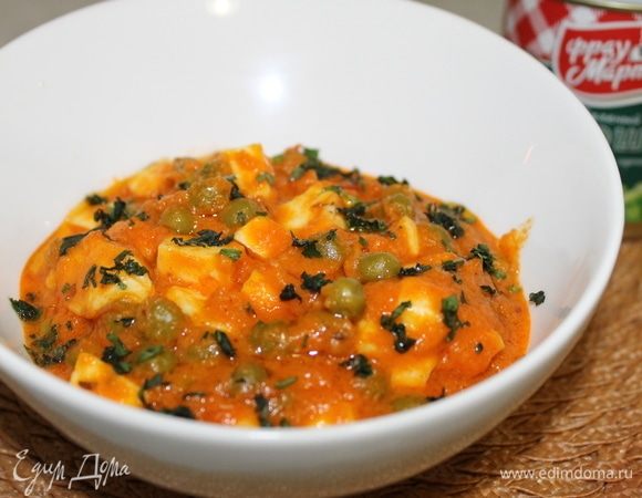 Блюдо готово! Сверху добавьте свежую зелень кинзы и подавайте на стол. 