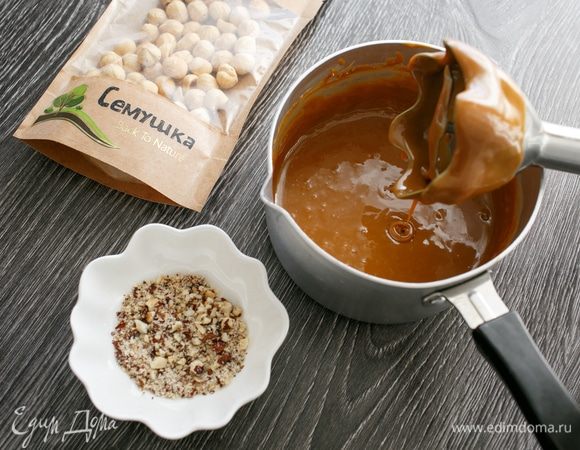 Пробить смесь блендером, чтобы убрать комочки, и хорошенько перемешать.