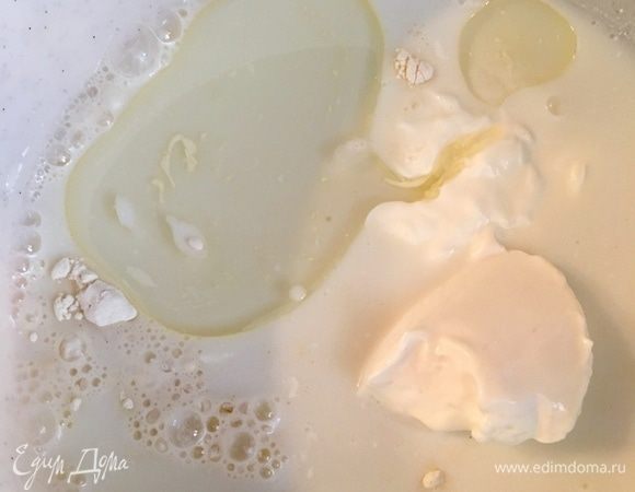 Затем — оливковое масло.