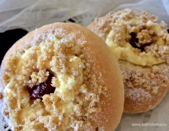 Готовые ватрушки остудить на решетке.