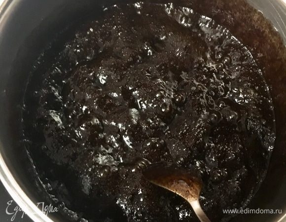 Довести какао-смесь до кипения, выключить и полностью охладить.