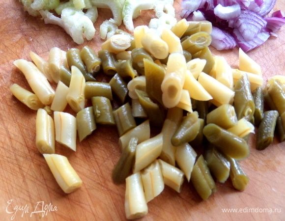 Нарезать мелко.