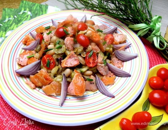 Угощаемся хрустящим сочным салатиком!